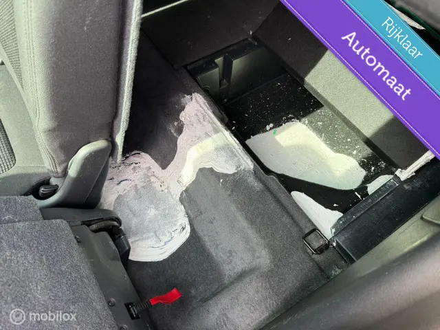 Peugeot 5008 1.6 THP Allure * Automaat * 157 PK * 2013 Benzine 23