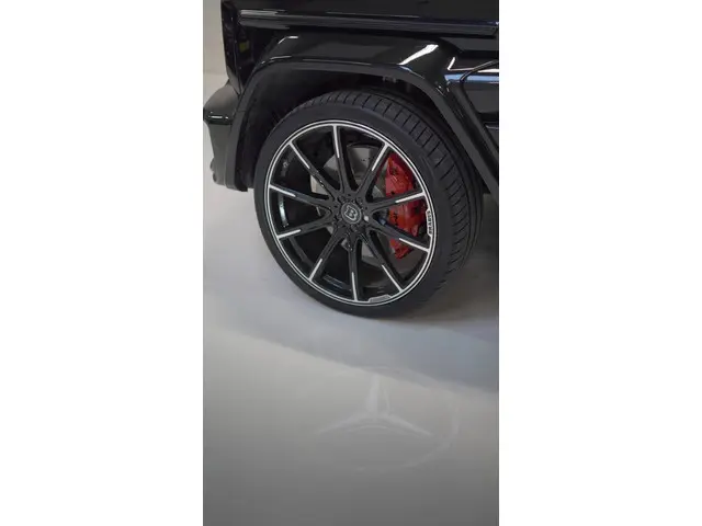 Mercedes-Benz G-Klasse 63 AMG BRABUS 2018 Benzine 19