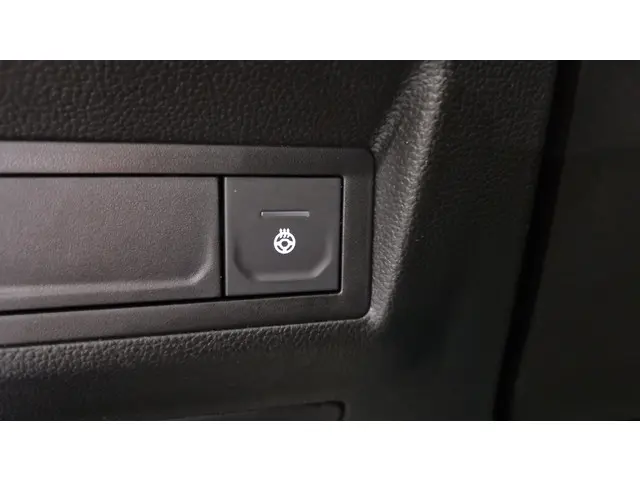 Mitsubishi ASX 1.6 PHEV AT Instyle 2024 Hybride Benzine 27