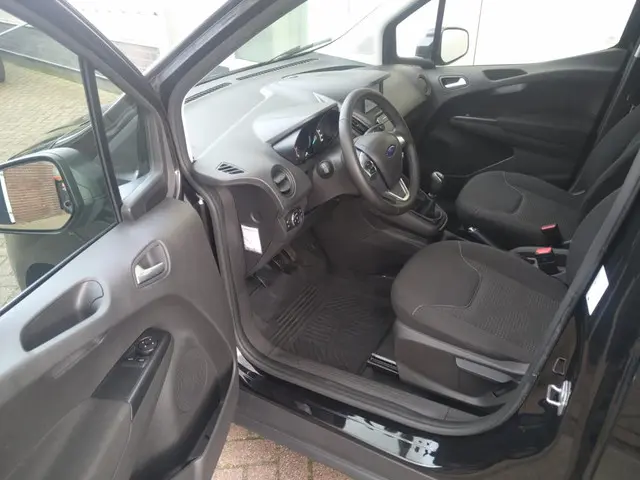 Ford Transit Courier 1.0 Trend Start&Stop 2020 Benzine 7