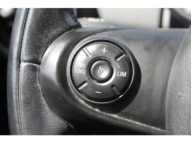 MINI One Mini 1.5 D Business 2016 Diesel 9