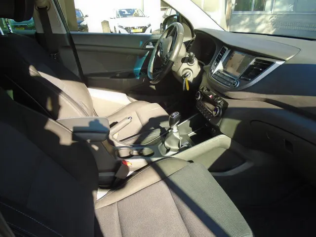 Hyundai Tucson 1.6 GDi Comfort 2016 Benzine 13