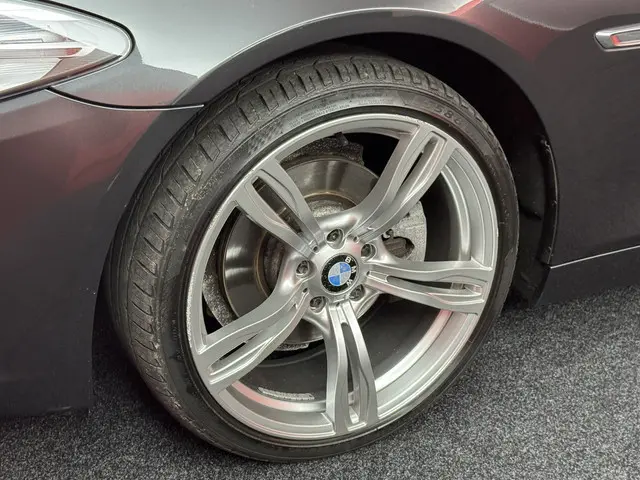BMW 5 Serie Touring 520i Luxury Edition 2014 Benzine 23