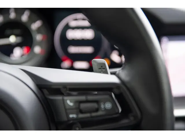 Porsche 911 3.8 Turbo 2021 Benzine 58