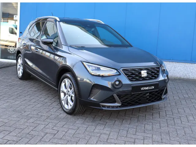 SEAT Arona 1.0 TSI FR Business Connect 2024 Benzine 18