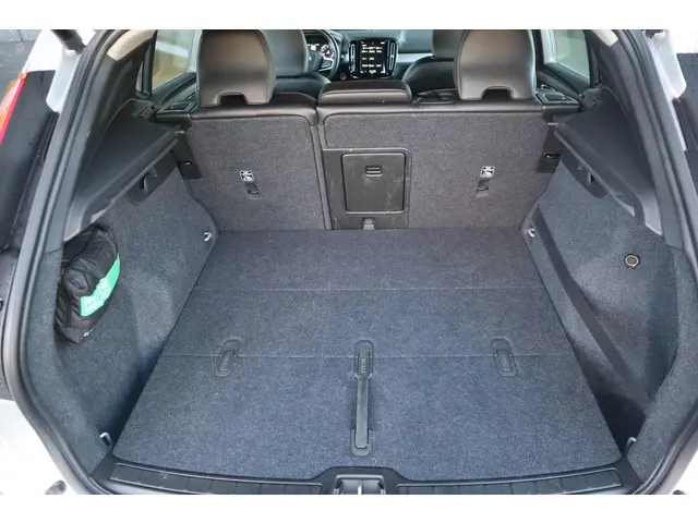 Volvo XC40 T4 Momentum 2019 Benzine 26