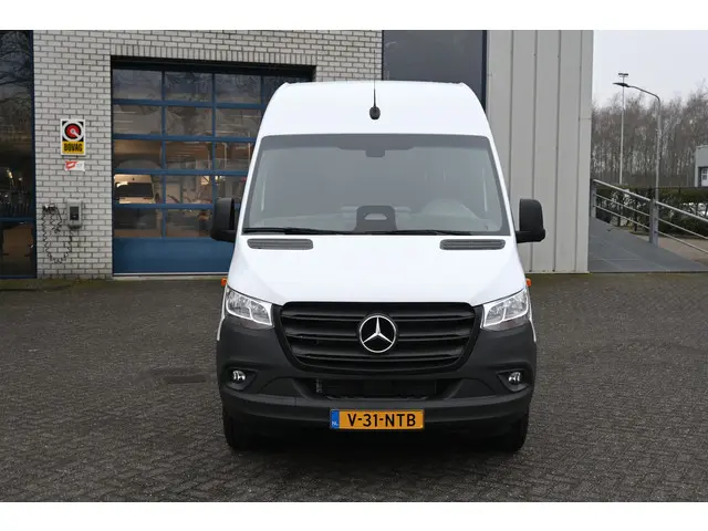 Mercedes-Benz Sprinter 317 CDI L2H2 Pro 2024 Diesel 2