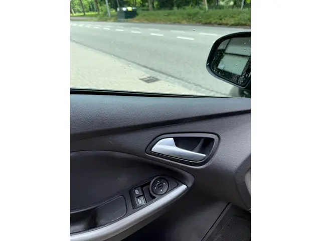 Ford Focus Wagon 1.0 EcoBoost Edition 2013 Benzine 16