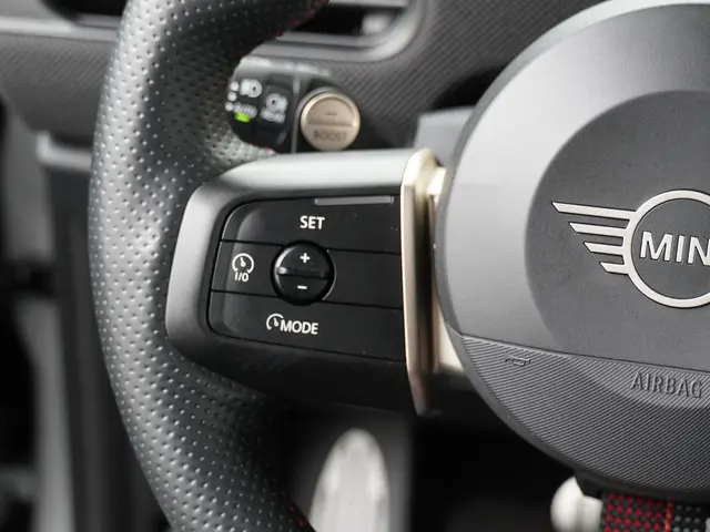 MINI Cabrio JCW 2025 Benzine 23