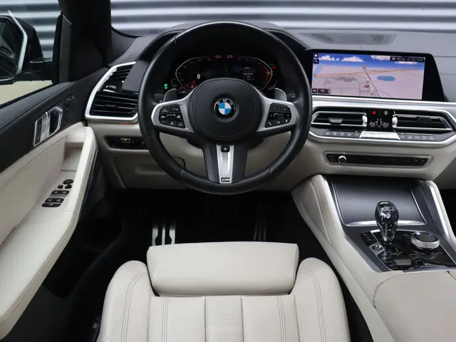 BMW X6 xDrive40i 2022 Benzine 9