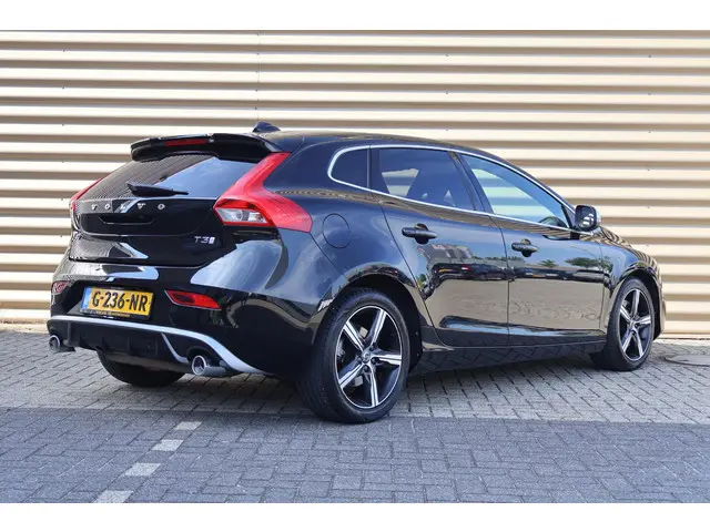 Volvo V40 T3 Polar+ Sport 2019 Benzine 4