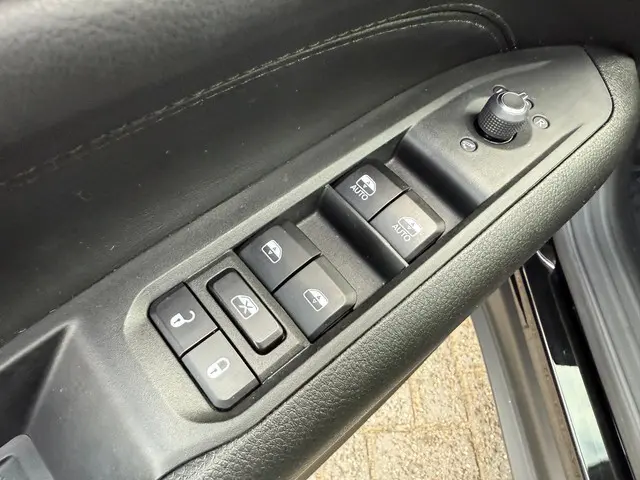 Jeep Compass 1.5T e-Hybrid Summit 2024 Hybride Benzine 21