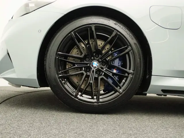 BMW M5 Sedan 2025 Hybride Benzine 4