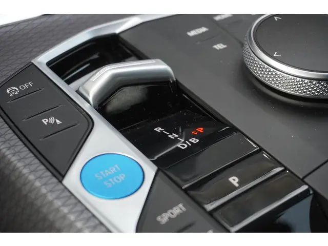 BMW i4 eDrive35 2025 Elektrisch 12