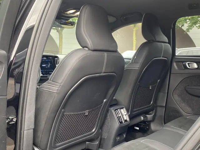 Volvo XC40 Recharge Plus 2022 Elektrisch 11