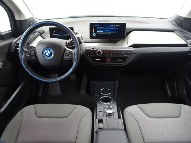 BMW i3 Basis High Executive 22 kWh Aut- 2013 Elektrisch 7