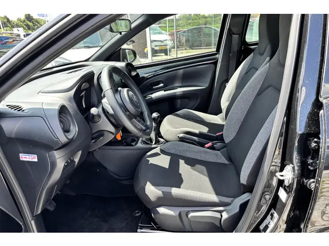 Toyota Aygo X 1.0 VVT-i MT Play 2024 Benzine 9
