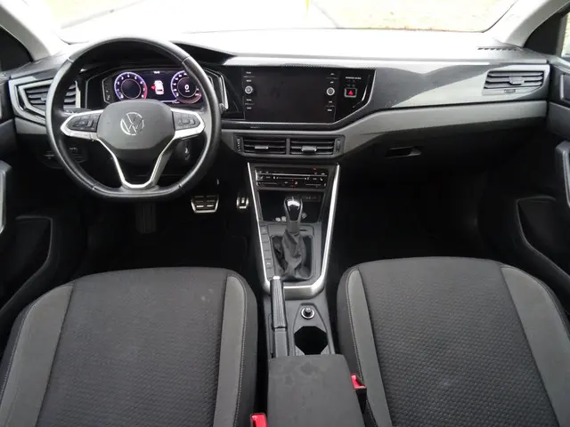 Volkswagen Polo 1.0 TSI R-Line automaat 2023 Benzine 11