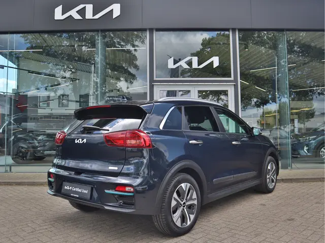 Kia e-Niro ExecutiveLine 64 kWh 3-Fase 2022 Elektrisch 4