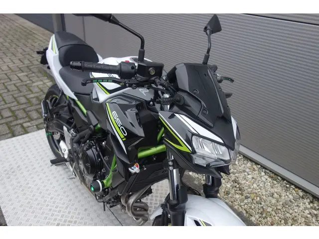 Kawasaki Z650 ABS 2020 Benzine 7