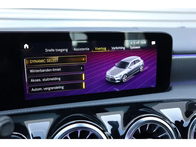 Mercedes-Benz A-Klasse 250 e Luxury 2021 Hybride Benzine 24