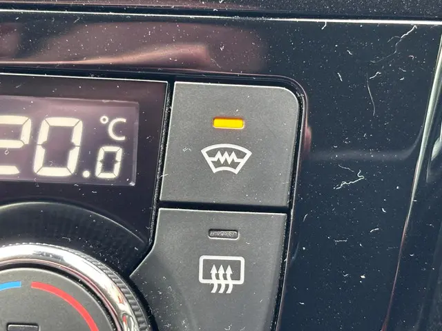 Nissan QASHQAI DIG-T 160 DCT N-Connecta 2019 Benzine 21