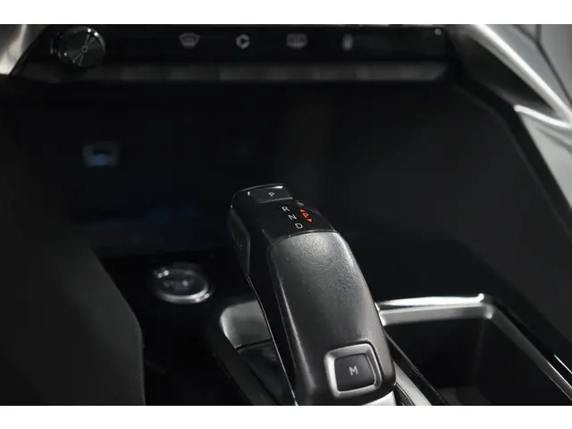 Peugeot 3008 PureTech 130 EAT6 Allure 2017 Benzine 45
