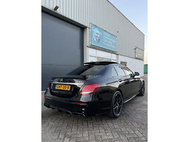 Mercedes-Benz E-Klasse 2