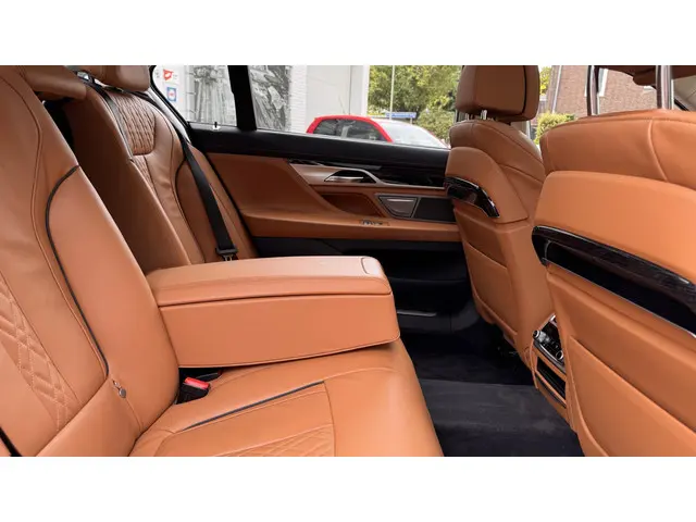 BMW 7 Serie 740Ld xDrive High Executive 2021 Diesel 19