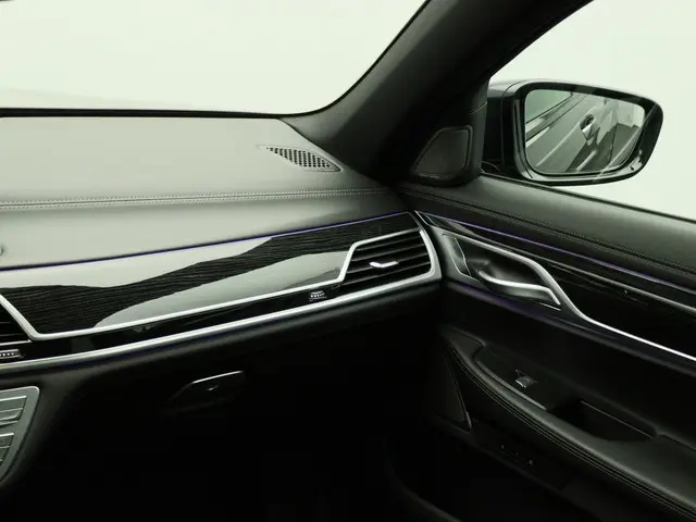 BMW 7 Serie Sedan 745e 2020 Hybride Benzine 43