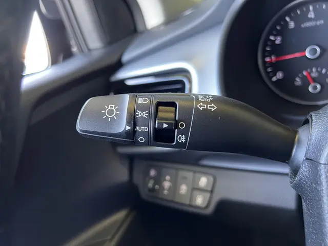Kia Stonic 1.0 T-GDi DynamicPlusLine 2022 Benzine 34