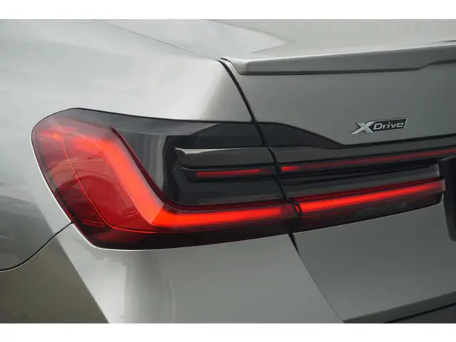 BMW 7 Serie 745Le xDrive 2019 Hybride Benzine 9