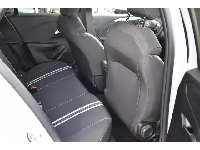 Opel Corsa 1.2 Turbo Hybrid GS 2025 Hybride Benzine 15