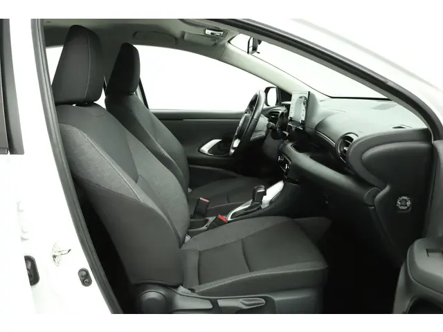 Toyota Yaris 1.5 Hybrid Dynamic 2022 Hybride Benzine 21