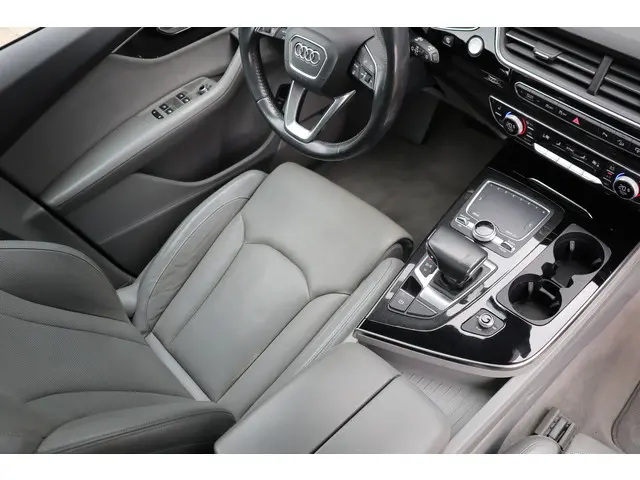 Audi Q7 3.0T Quattro 2017 Benzine 24