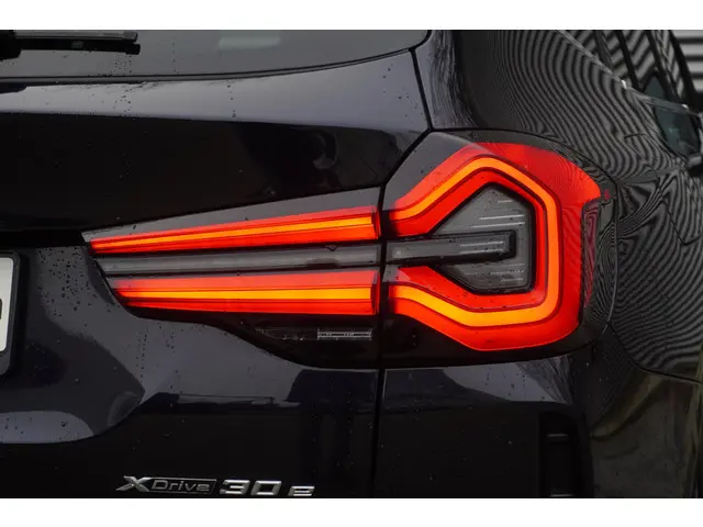BMW X3 xDrive30e 2021 Hybride Benzine 26