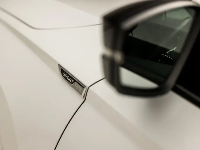 Škoda Karoq 1.5 TSI ACT Sportline 2021 Benzine 32