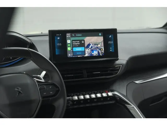 Peugeot 5008 PureTech 130 EAT8 Active Pack 2023 Benzine 60
