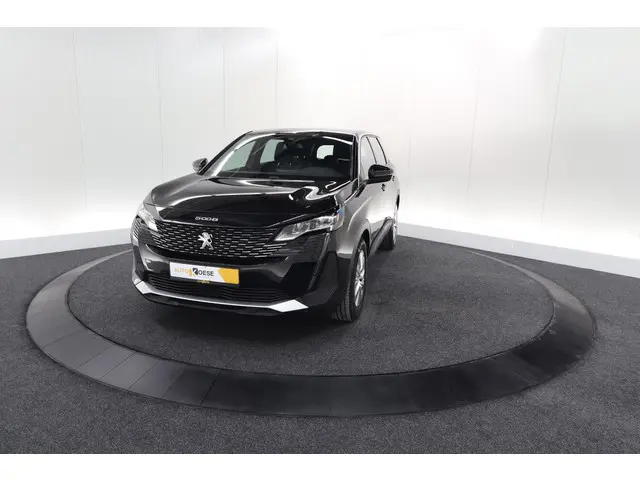 Peugeot 5008 PureTech 130 EAT8 Active Pack 2023 Benzine 77