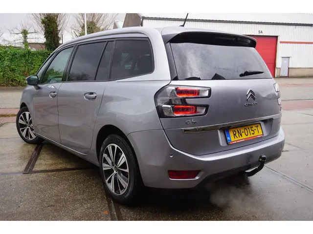 Citroën Grand C4 Picasso 1.6 e-THP Shine 2018 Benzine 30