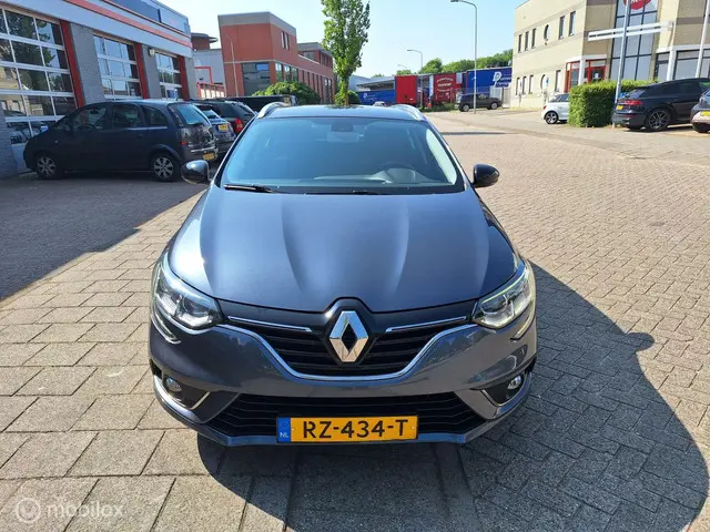 Renault Mégane Estate 1.2 TCe LIMITED 2018 Benzine 4
