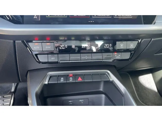 Audi A3 Limousine 30 TFSI 116pk S Edition 2023 Benzine 19