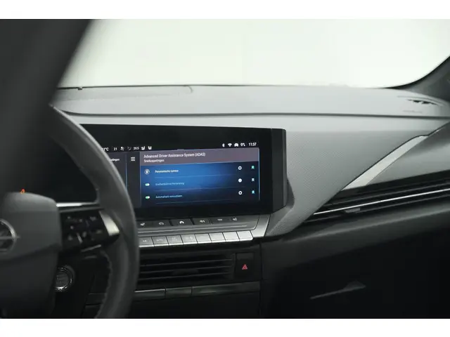 Opel Astra Electric 54 kWh GS Ultimate 2023 Elektrisch 70
