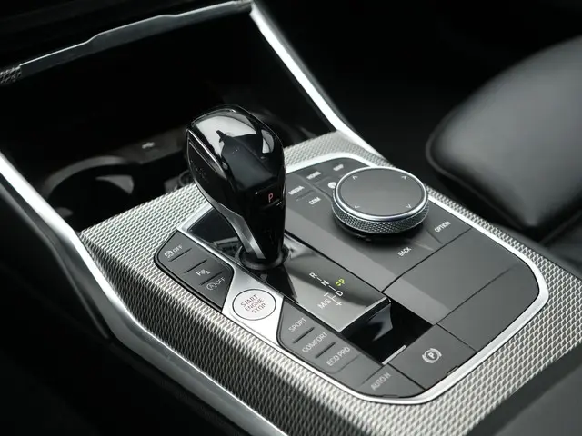 BMW 3 Serie Touring 320i M Sport 184pk 2021 Benzine 13