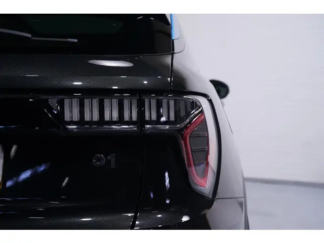 Lynk & Co 01 1.5 2023 Hybride Benzine 15