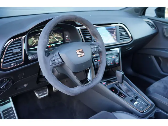 SEAT Leon ST 2.0 TSI 4DRIVE CUPRA R 2020 Benzine 4