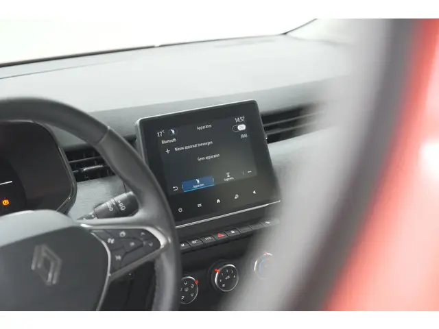 Renault Clio TCe 90 GPF evolution 2024 Benzine 53