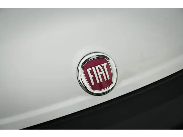 Fiat Fiorino 1.3 MJ 2020 Diesel 18