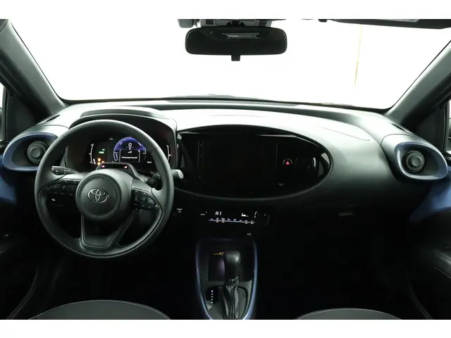 Toyota Aygo X Hybrid 115 pulse 2026 Hybride Benzine 57