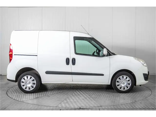 Opel Combo 1.3 CDTi L1H1 ecoFLEX Sport 2015 Diesel 10